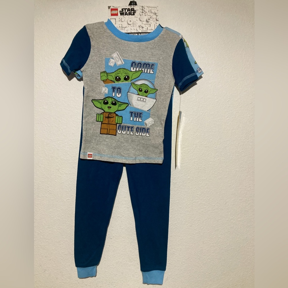4 Piece Baby Yoda Set. Size 4t.